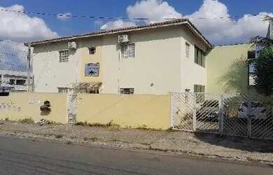 Imagem: O apartamento possui 1 Dormitório, 1 Banheiro e 42m² de Área