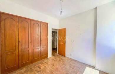 Imagem: O apartamento possui 3 Dormitórios, 3 Banheiros, 2 Vagas na