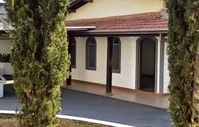 Imagem 3: Chácara à Venda em Atibaia Seu Refúgio dos Sonhos Viva cercado por...