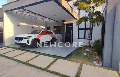 Imagem: A casa em condomínio possui 3 Dormitórios, 2 Banheiros, 2