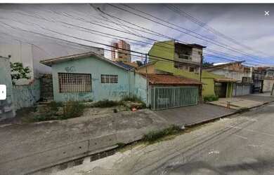 Imagem: O terreno possui 400m² de Área e está localizado em Vila