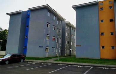 Imagem: O apartamento possui 2 Dormitórios, 1 Banheiro, 1 Vaga na garagem