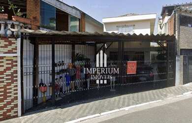 Imagem: A casa possui 5 Dormitórios, 4 Banheiros, 3 Vagas na garagem