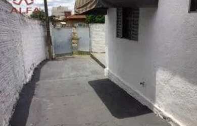 Imagem: A casa possui 1 Dormitório, 1 Banheiro, 1 Vaga na garagem e