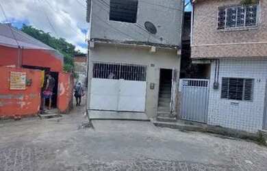Imagem: A casa possui 2 Dormitórios, 1 Banheiro, 50m² de Área e