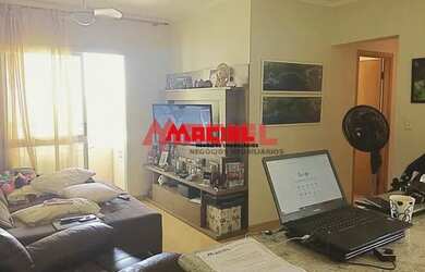 Imagem: O apartamento possui 3 Dormitórios, 2 Banheiros, 2 Vagas na