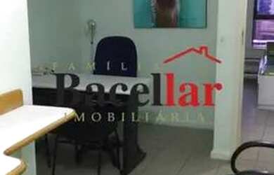 Imagem: O depósito possui 30m² de Área, Imóvel novo e está localizado