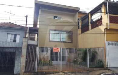 Imagem: A casa possui 3 Dormitórios, 5 Banheiros, 5 Vagas na garagem