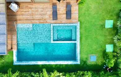 Imagem 7: Mansão 5 Suítes em Praia do Forte Condomínio Frente MAR Pé na Areia...