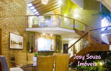 Imagem: A casa possui 3 Dormitórios, 2 Banheiros, 3 Vagas na garagem