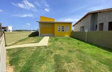 Imagem: A casa em condomínio possui 3 Dormitórios, 2 Banheiros, 1
