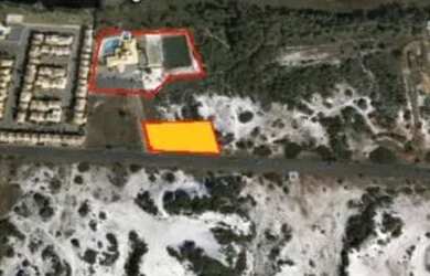 Imagem: O terreno possui 2000m² de Área e está localizado em Praia