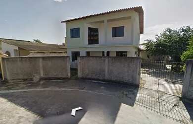 Imagem: A casa possui 5 Dormitórios, 3 Banheiros e está localizado