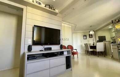 Imagem: O apartamento possui 2 Dormitórios, 2 Banheiros, 1 Vaga na