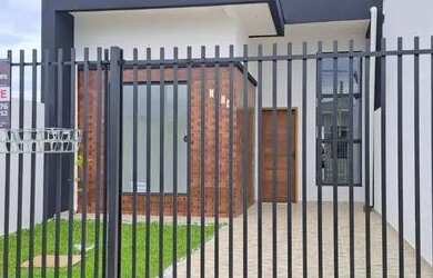 Imagem: A casa em condomínio à venda possui 3 Dormitórios, 2 Banheiros