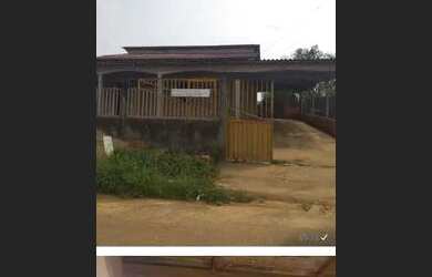 Imagem: A casa possui 3 Dormitórios, 3 Banheiros, 3 Vagas na garagem