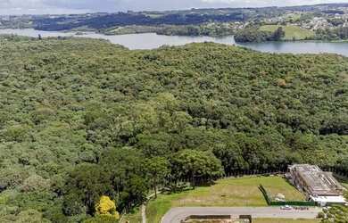 Imagem: O terreno possui 860m² de Área e está localizado em Augusta