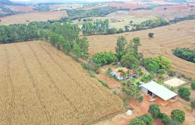Imagem: A fazenda possui 21m² de Área, Imóvel novo e está localizado