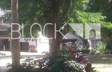 Imagem 8: Vargem Pequena Galpão. 615m² de Áreae5 Vagas na garagem