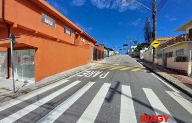 Imagem 9: Excelente Apartamento 1 dormitório s em Capoeiras - Florianópolis