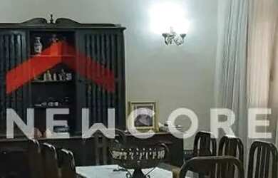 Imagem: A casa possui 4 Dormitórios, 3 Banheiros, 1 Vaga na garagem