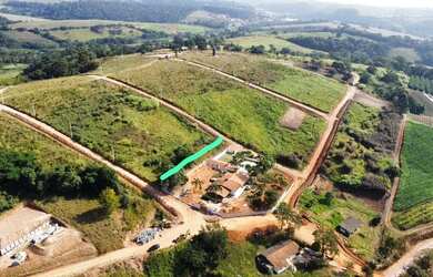 Imagem: O terreno possui 600m² de Área e está localizado em Recreio