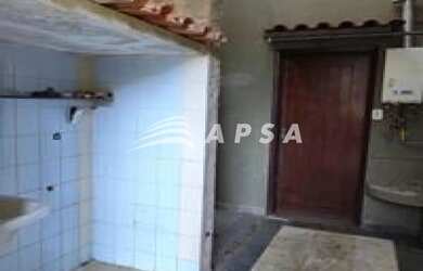 Imagem 16: VENHA CONHECER ESTA CASA ENCANTADORA EM LOCALIZAÇÃO PRIVILEGIADA, A...