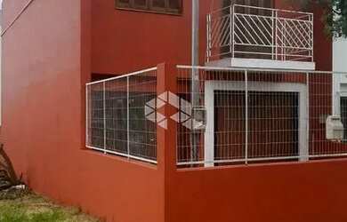 Imagem 2: Casa com 03 dormitórios à venda no bairro Pinheiro Machado, em Santa Maria