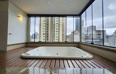 Imagem 2: Alugo apto Duplex semi mobiliado com 260 m2, 04 suítes, 02 vagas, em...