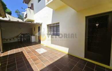 Imagem 3: Sobrado com 3 dormitórios à venda, 248 m² por R$ 550.000,00 - Caputera...