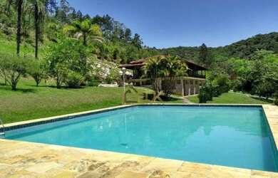 Imagem: A fazenda possui 250m² de Área e está localizado em Quatinga