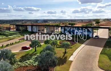 Imagem: O terreno possui 734m² de Área e está localizado em Paranoá