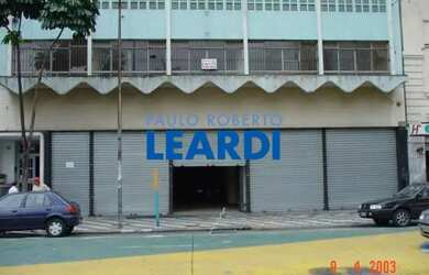 Imagem: O depósito possui 1.200m² de Área e está localizado em