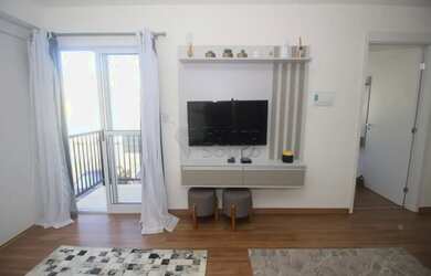 Imagem: O apartamento possui 2 Dormitórios, 1 Banheiro, 1 Vaga na garagem