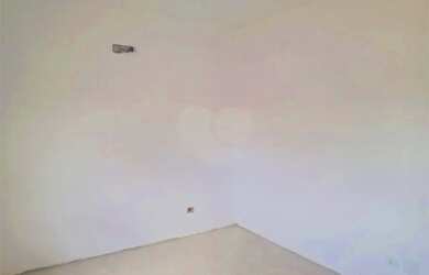 Imagem 4: Sobrado para venda com 234 metros quadrados com 3 quartos em Santa Felicidade...