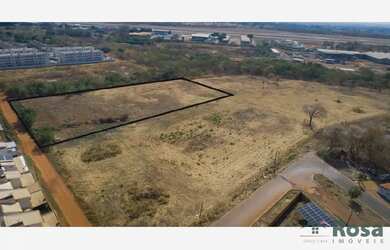 Imagem: O terreno possui 12m² de Área e está localizado em Centro