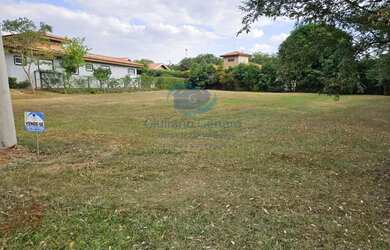 Imagem: Casa de condomínio para venda tem 1059 metros quadrados em