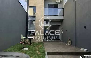 Imagem: A casa possui 1 Dormitório, 1 Banheiro, 2 Vagas na garagem