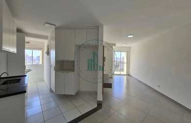 Imagem: O apartamento possui 2 Dormitórios, 1 Banheiro, 2 Vagas na