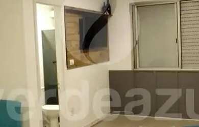 Imagem: O apartamento possui 1 Dormitório, 1 Banheiro, 1 Vaga na garagem