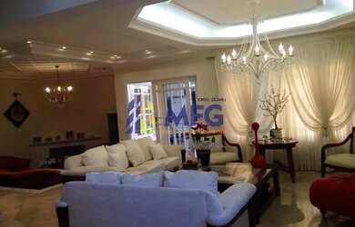 Imagem: A casa em condomínio possui 4 Dormitórios, 5 Banheiros, 5