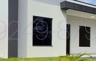 Imagem: A casa possui 2 Dormitórios, 1 Banheiro, 3 Vagas na garagem