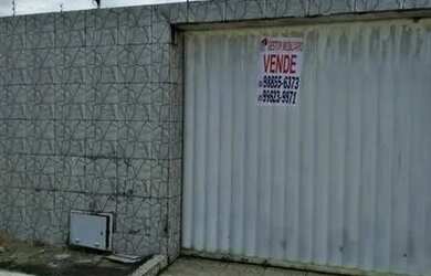 Imagem: A casa possui 3 Dormitórios, 1 Banheiro, 1 Vaga na garagem