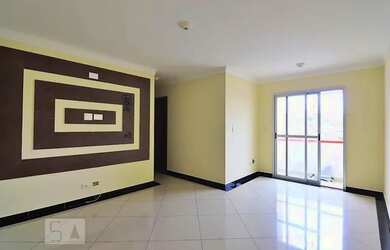 Imagem: O apartamento possui 3 Dormitórios, 1 Banheiro, 1 Vaga na garagem