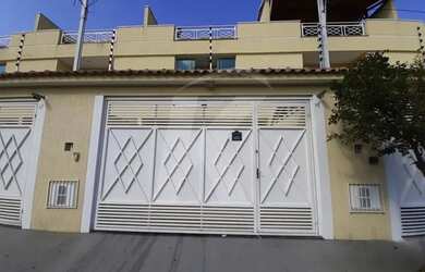 Imagem: A casa possui 2 Dormitórios, 4 Banheiros, 1 Vaga na garagem