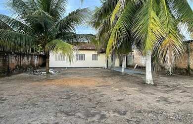Imagem: A casa possui 2 Dormitórios, 1 Banheiro, 2 Vagas na garagem