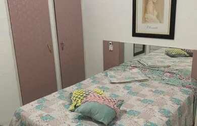 Imagem: A casa possui 1 Dormitório, 1 Banheiro, 1 Vaga na garagem