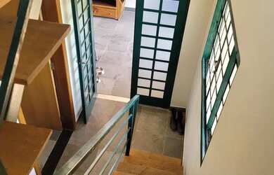 Imagem: A casa em condomínio possui 2 Dormitórios, 2 Banheiros, 5