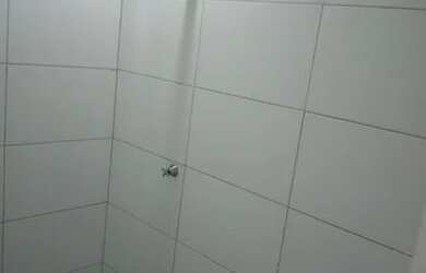 Imagem: A casa possui 1 Dormitório, 1 Banheiro e está localizado