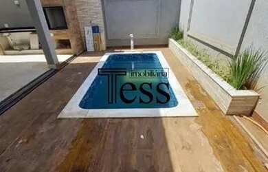 Imagem: A casa em condomínio possui 3 Dormitórios, 4 Banheiros, 2